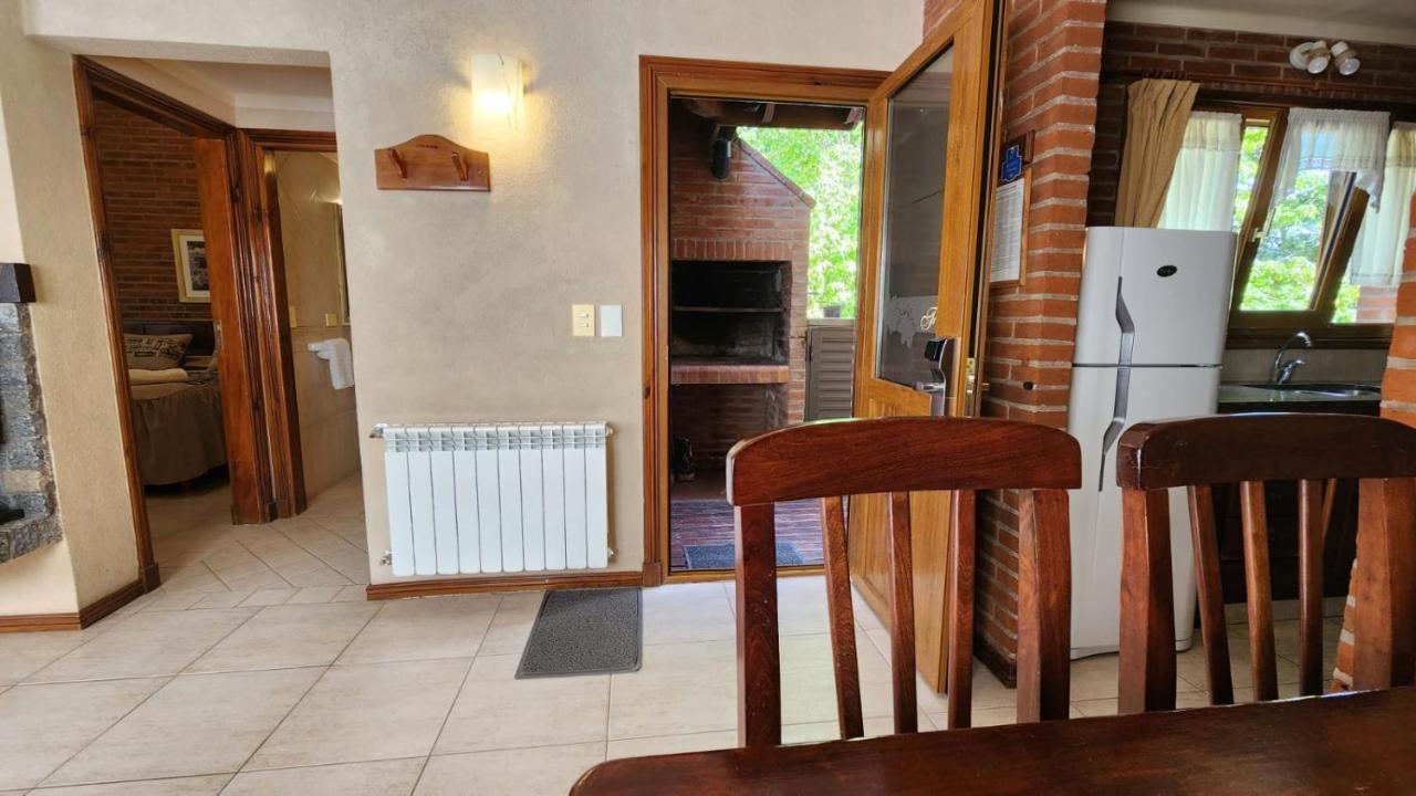 Refugio Del Bosque Villa Carilo Eksteriør bilde