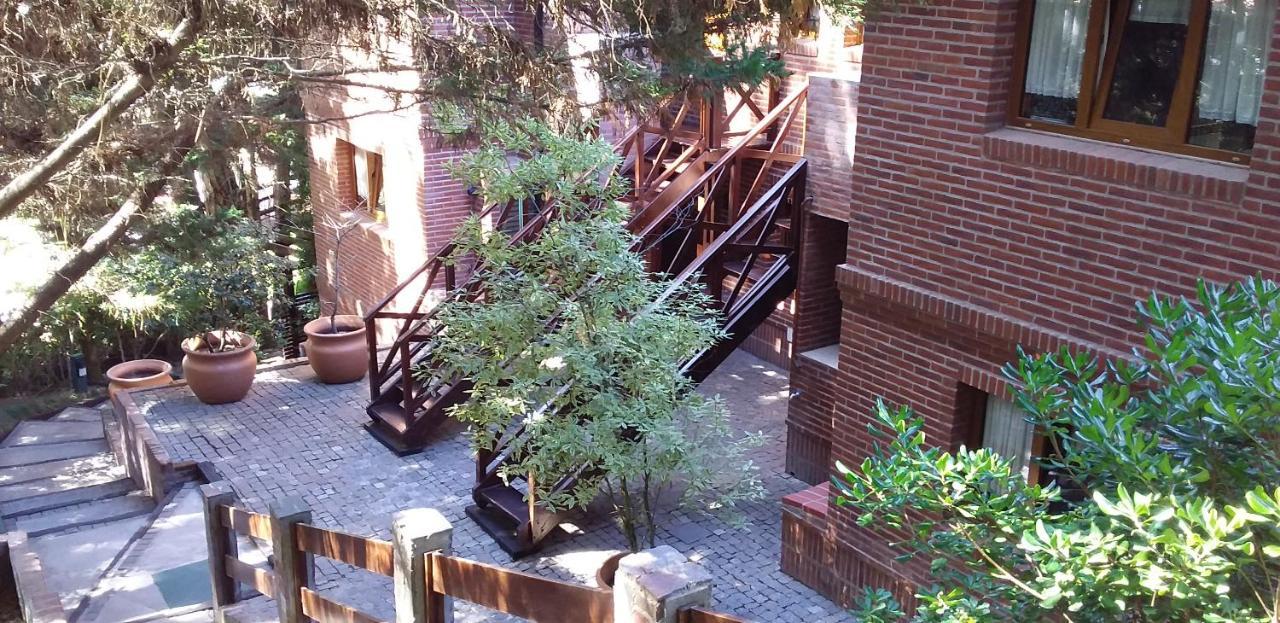 Refugio Del Bosque Villa Carilo Eksteriør bilde
